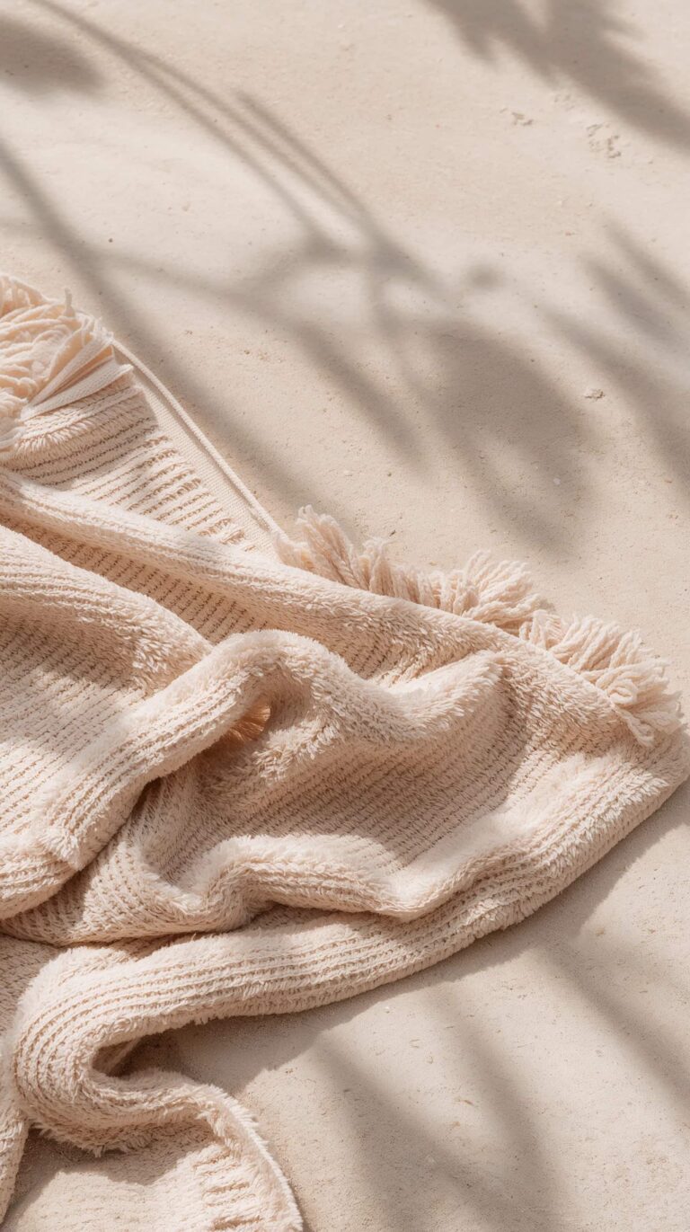 beige-summer-wallpapers-minimal-beach-towel-texture-phone