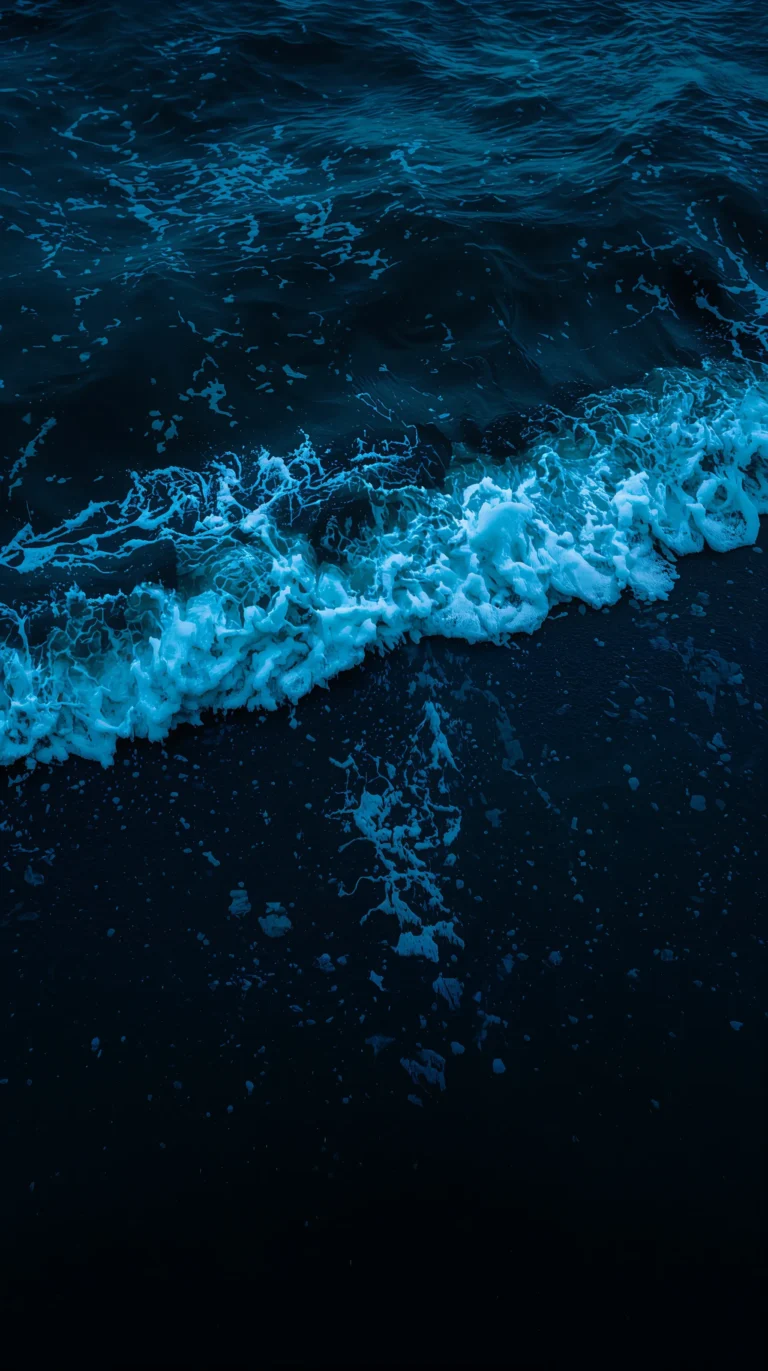 dark-ocean-wallpapers-aesthetic-black-beach-blue-waves-phone