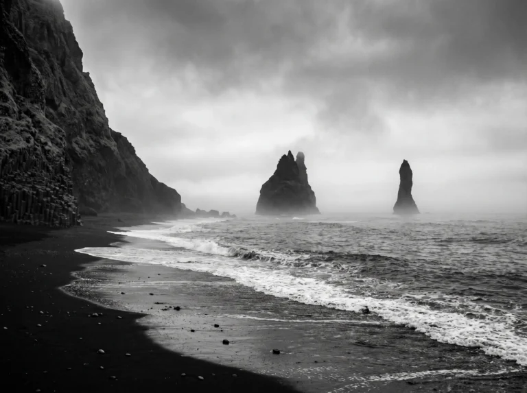 black-beach-wallpapers-aesthetic-ipad-dark-coastal-cliffs