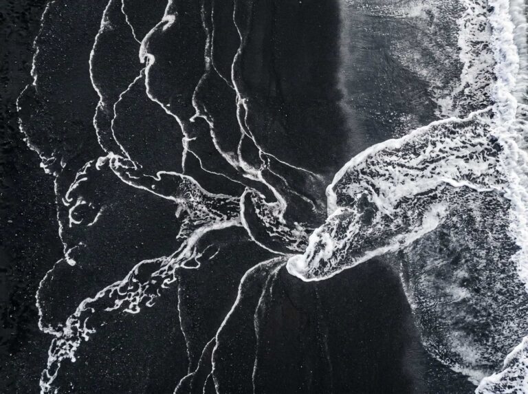 black-beach-wallpapers-aesthetic-ipad-white-sea-foam