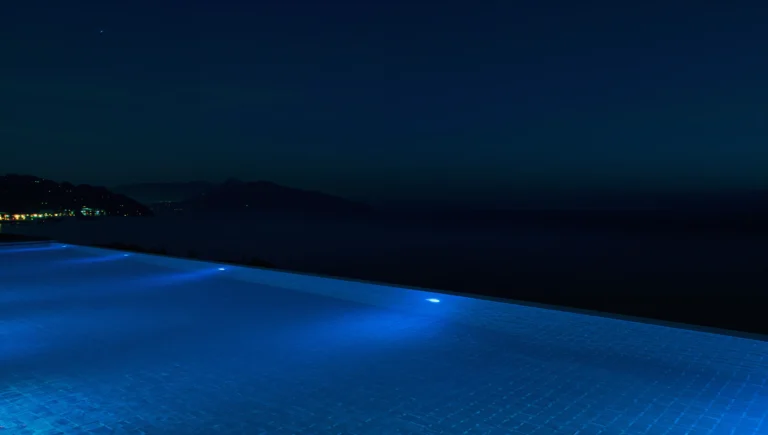 dark-summer-wallpapers-4k-luxury-night-pool